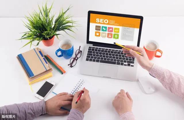 网友称曹氏鸭脖麻辣烫中吃出壁虎